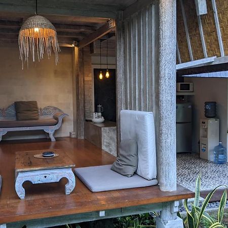Villa Made East Seminyak Exteriör bild