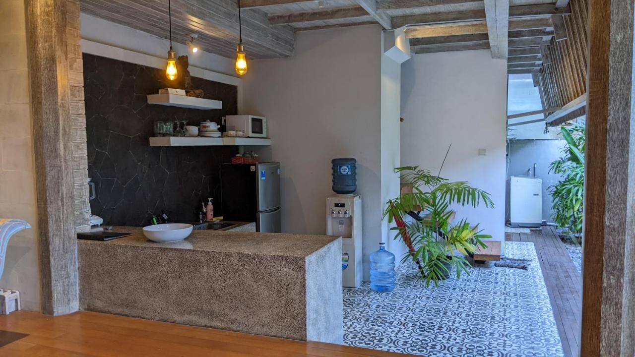 Villa Made East Seminyak Exteriör bild