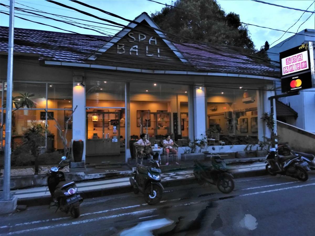 Villa Made East Seminyak Exteriör bild